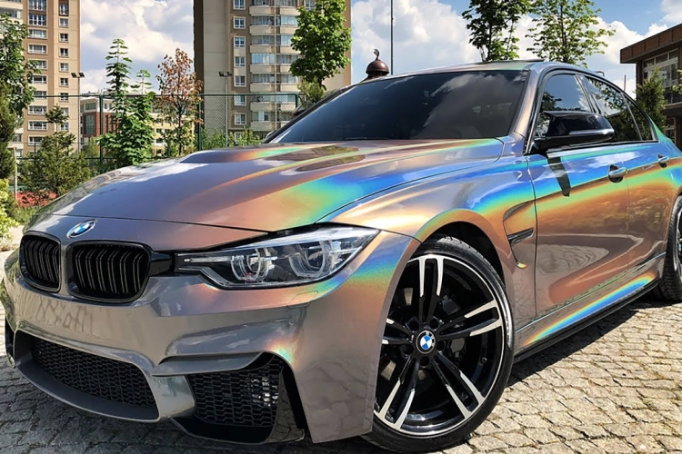 Araç Kaplama mı Boya mı? Hangisi Daha Avantajlı